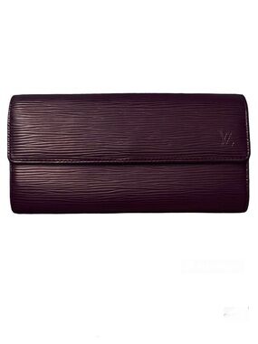 Louis Vuitton Cassis Purple Plum Epi Leather Sarah Wallet - 100% Authentic